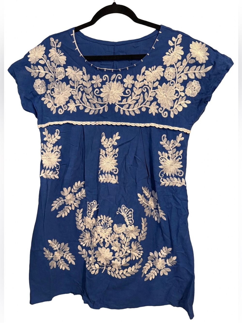 Like new- Traditional Mexican Hand Embroidered Puebla Mini Dress- M